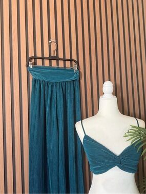 Windsor Teal Vacation Set
